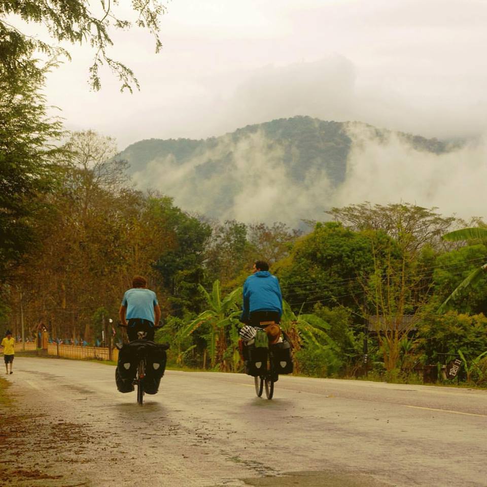 On The Green Road, le tour du monde cycliste, écologique et épique de 2 idéalistes réalistes