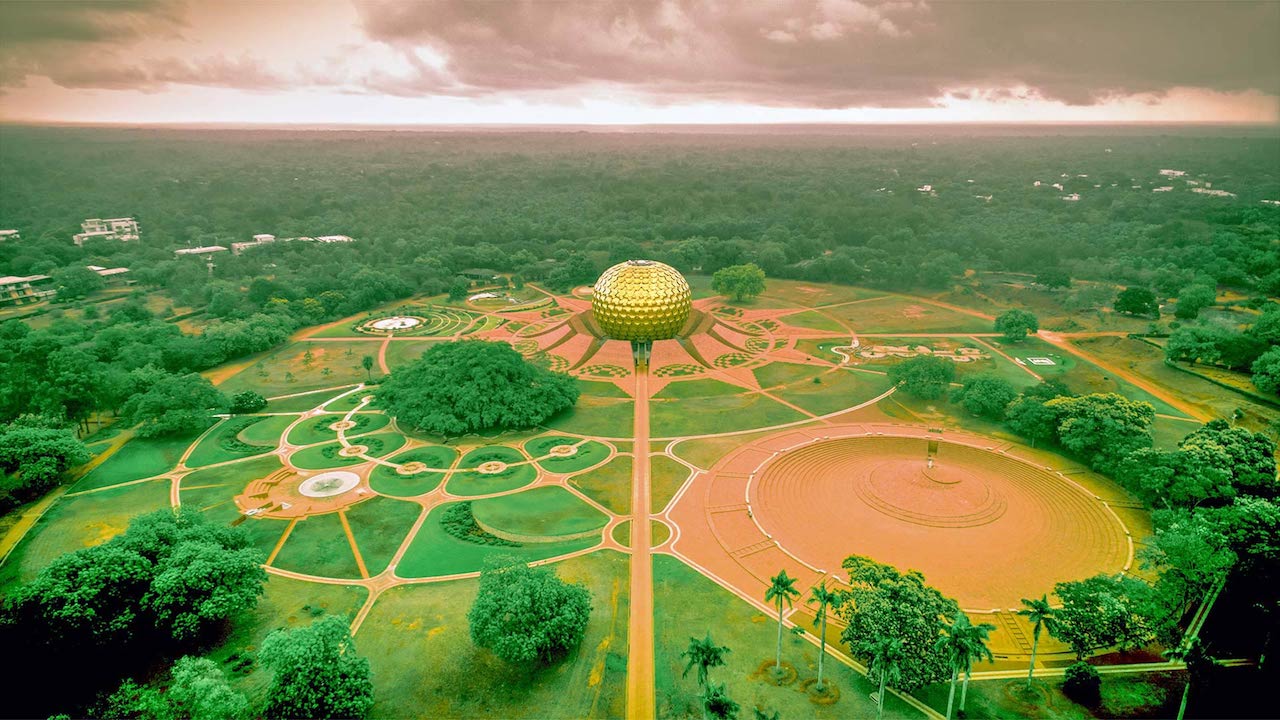 Auroville, la cité idéale qui fait rimer utopie avec réalité