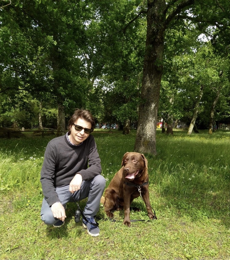 Laurent Queyssi et son chien Max