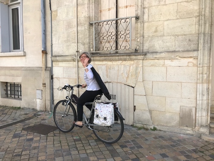 La bike attitude de l'Atelier Jaune Poussin