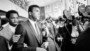Mohamed Ali refuse d'aller combattre au Vietnam en 1967